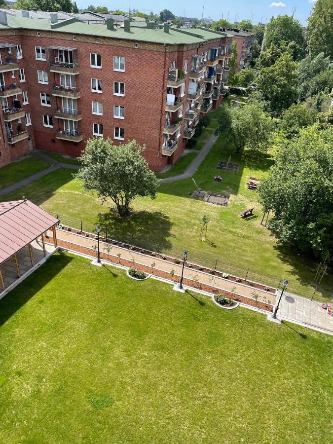 Cls Zentrale City-Wohnung In Hamburg Mit E-Laden Und Tiefgarage, Grosser Balkon, Blick Ueber Hamburg, Parkplatz, Cafe Im Haus, Bushaltestelle Direkt Gegenueber, Flex Check In 外观 照片